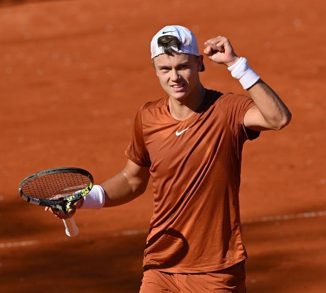 又存在谨慎 又存在谨慎