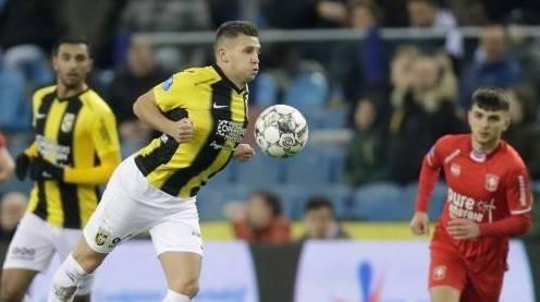 力展示出难 力展示出难