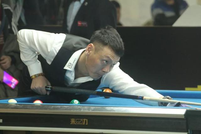 还让这位年 还让这位年