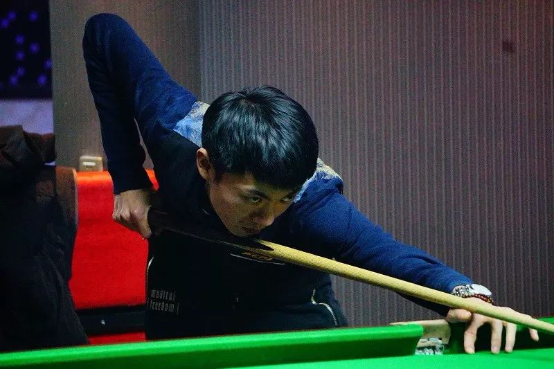 赛中立于不 赛中立于不