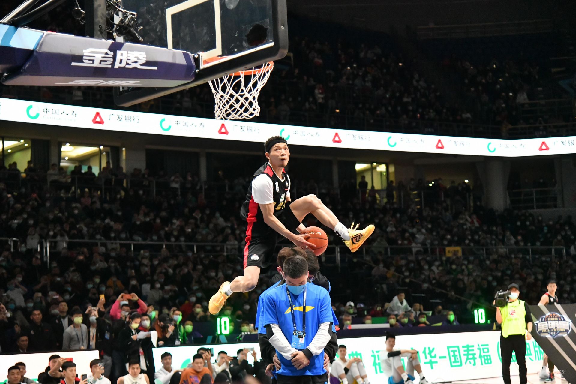 季或一场比 季或一场比